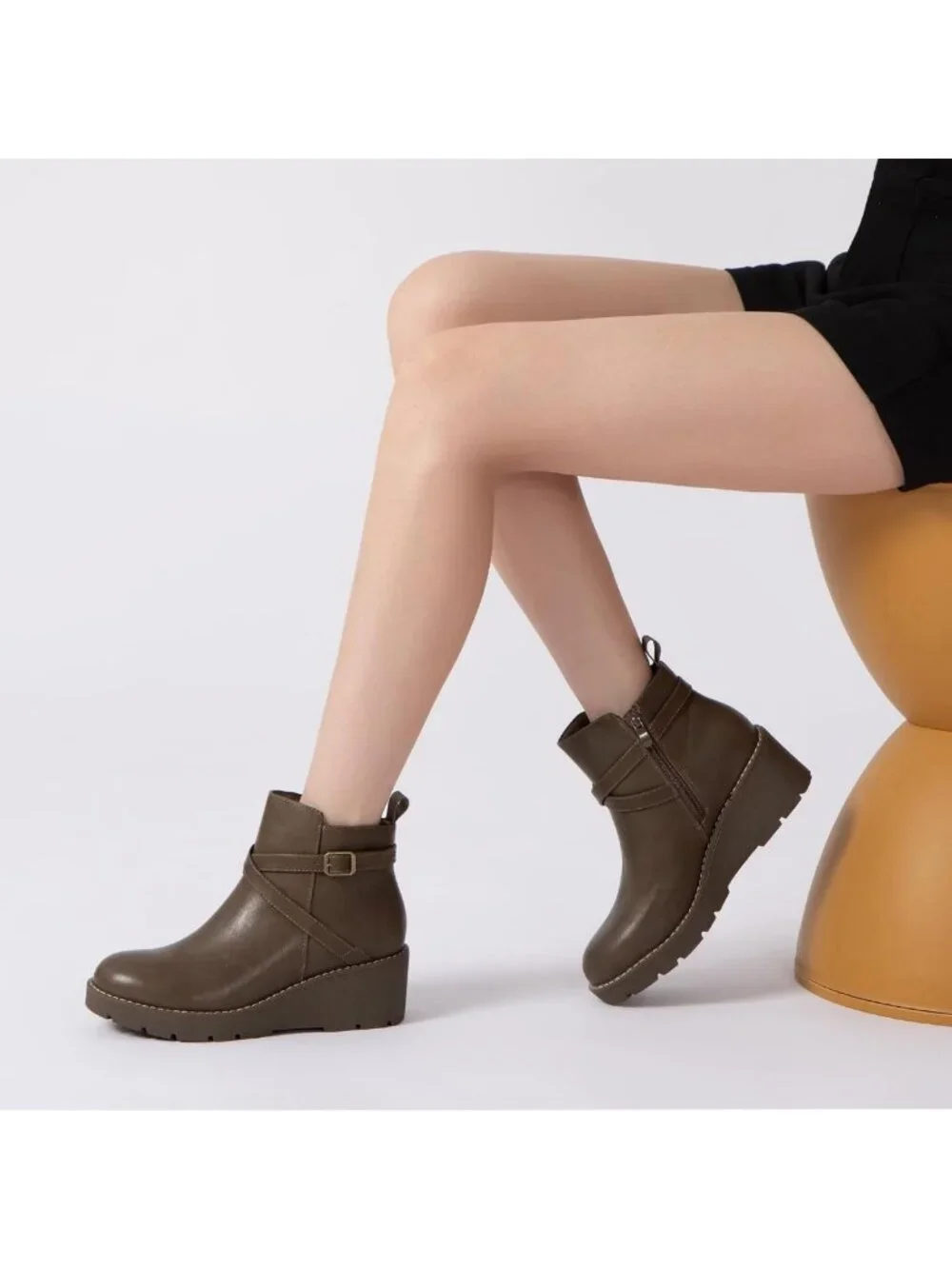 Chic Women's Wedge Ankle Boots | Platform Lug Sole, Buckle & Side Zipper Booties